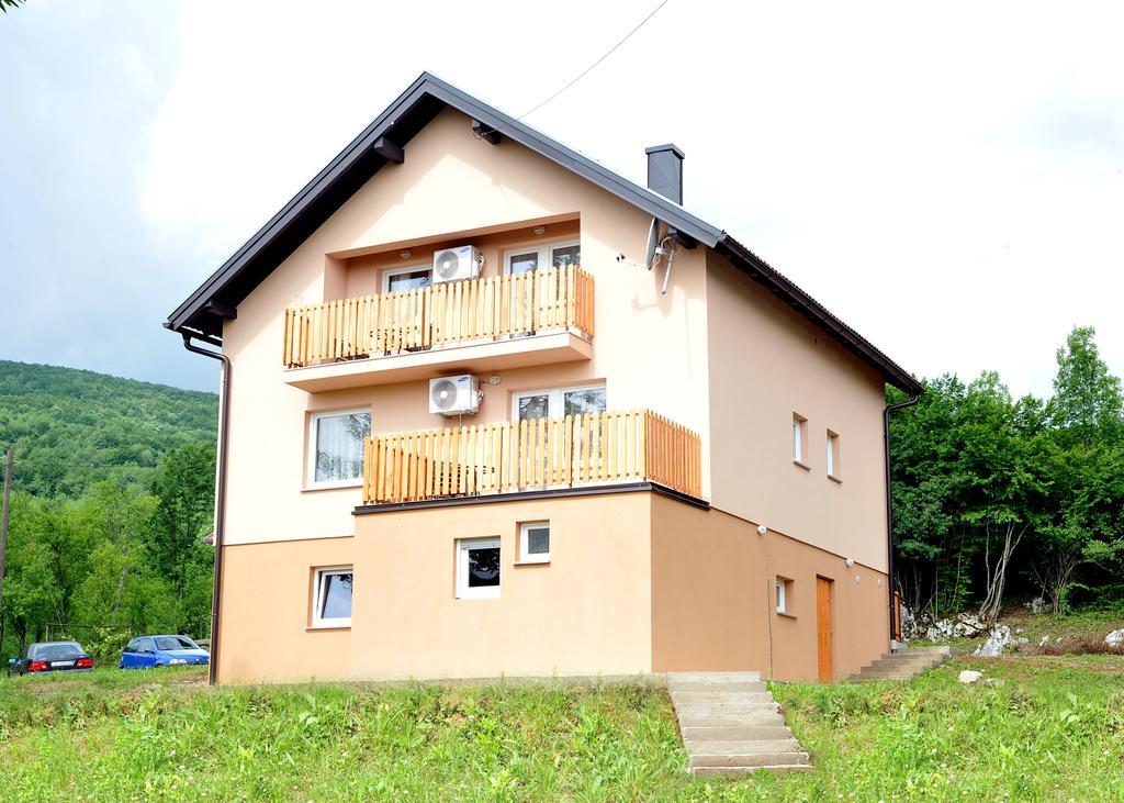 Apartments Zugec Селище Дрежницько Екстер'єр фото